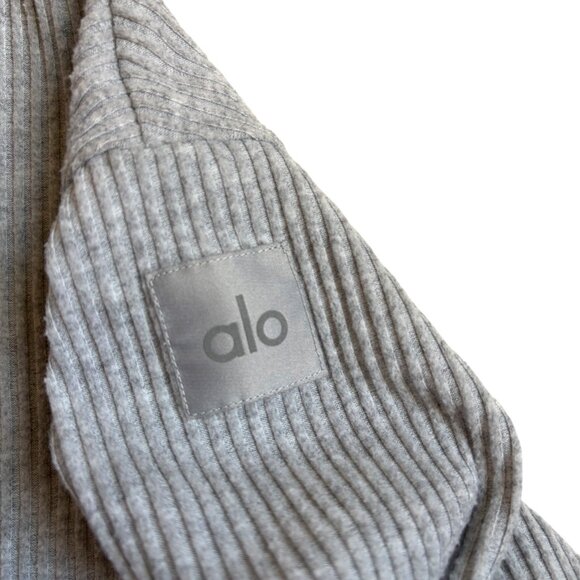 ALO Yoga Muse Hoodie (Athletic Heather Grey) - Size Large - Picture 3 of 9